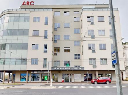 Pronájem obchodní prostor, 83 m²