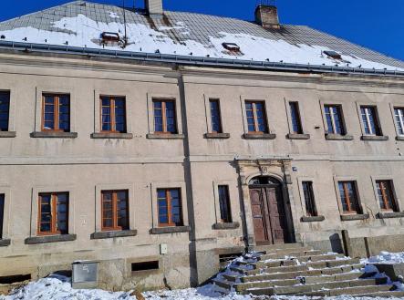 Prodej nájemního domu, 1 570 m²