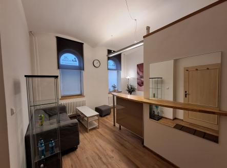 Pronájem obchodní prostor, 35 m²