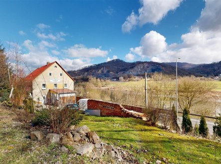 Prodej RD se zahradou a dílnami Dobkovice, okr. Děčín
