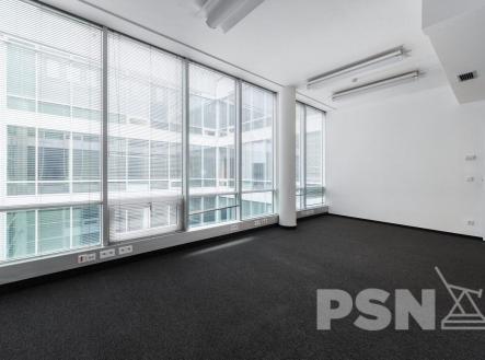 Pronájem kanceláře, 300 m²