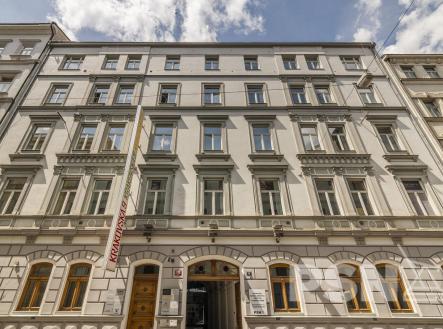 Pronájem kanceláře, 300 m² obrázek