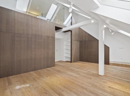 Pronájem bytu, 3+1, 129 m²