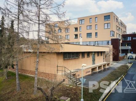 Prodej kanceláře, 451 m²