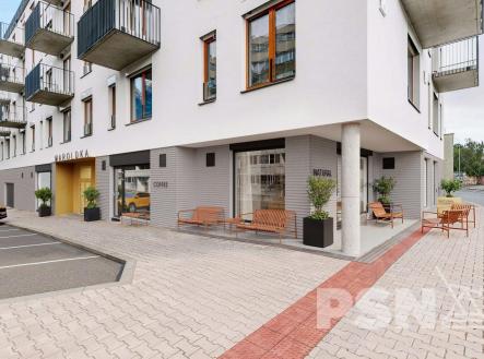 Prodej - obchodní prostor, 57 m²