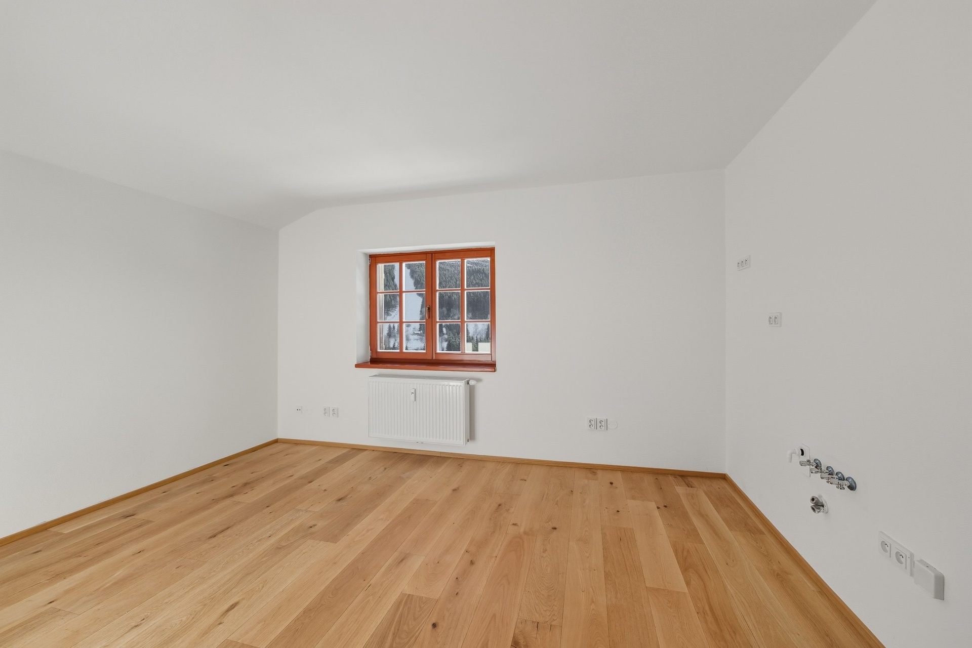 001_Slunecny_svah_32_Social 2048px