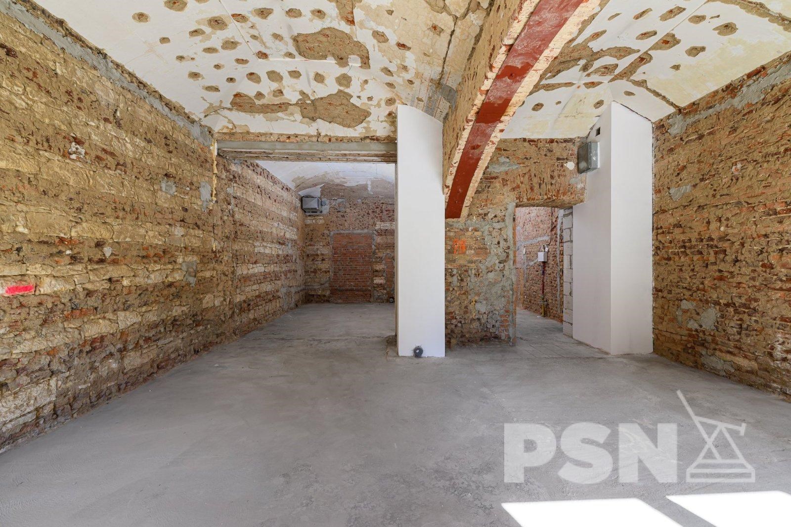 Exkluzivní obchodní prostor / bistro na Žižkově