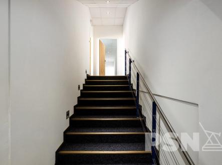 Pronájem kanceláře, 145 m²