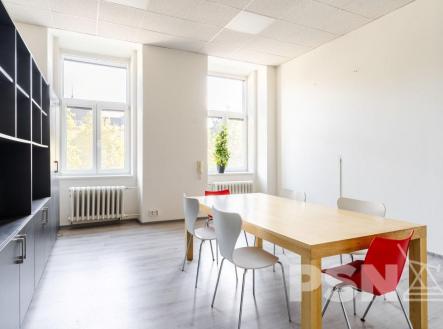 Pronájem kanceláře, 50 m²