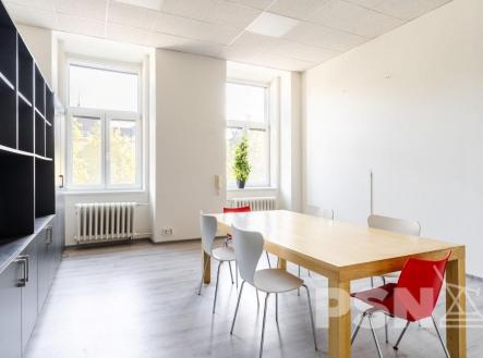 Pronájem kanceláře, 50 m²