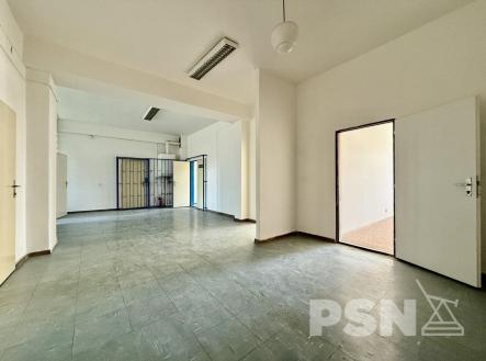 Pronájem kanceláře, 142 m²