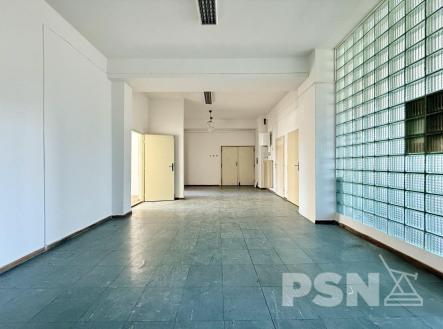 Pronájem kanceláře, 142 m²