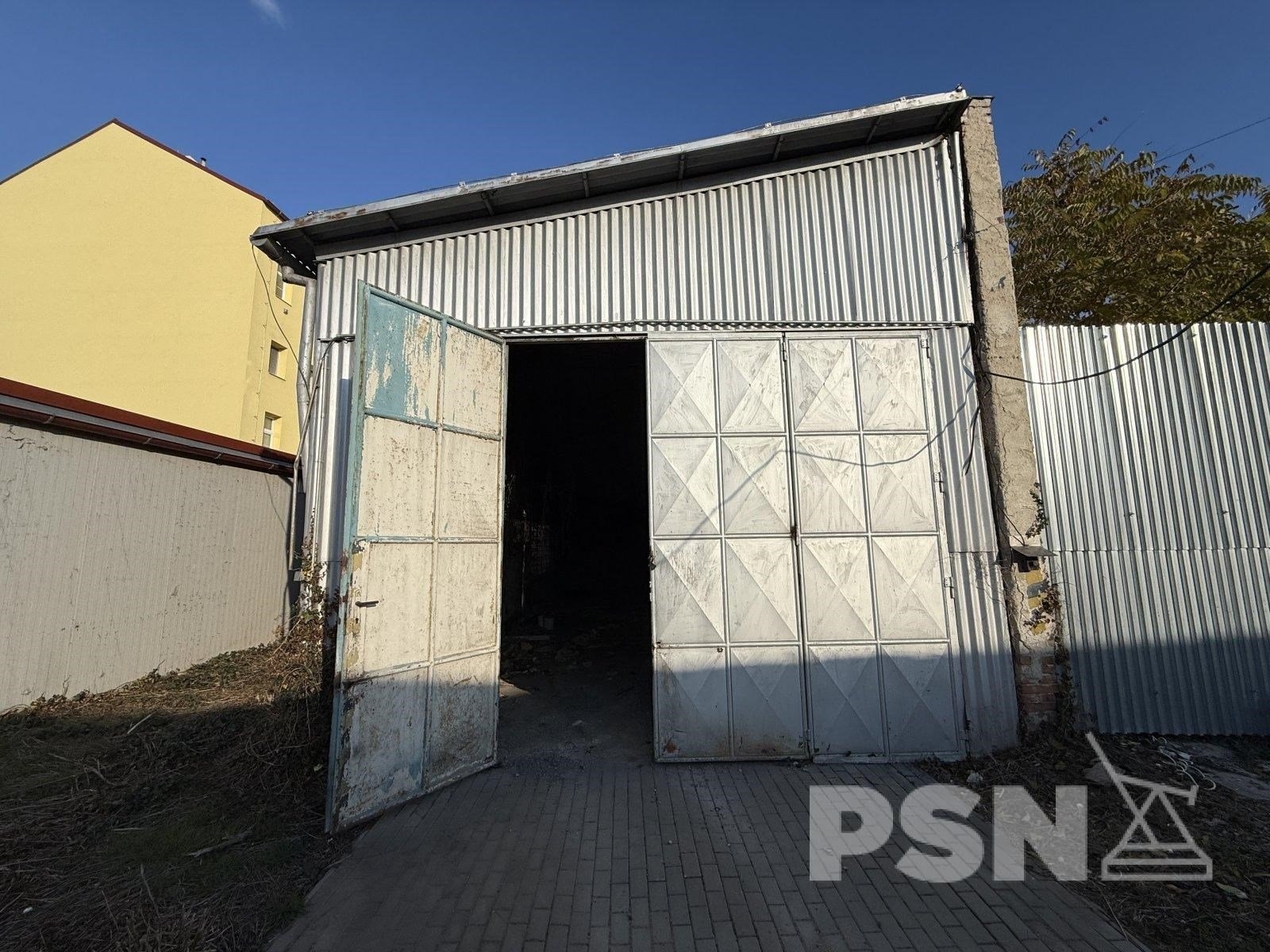 Skladový prostor - Komárovské nábřeží Brno