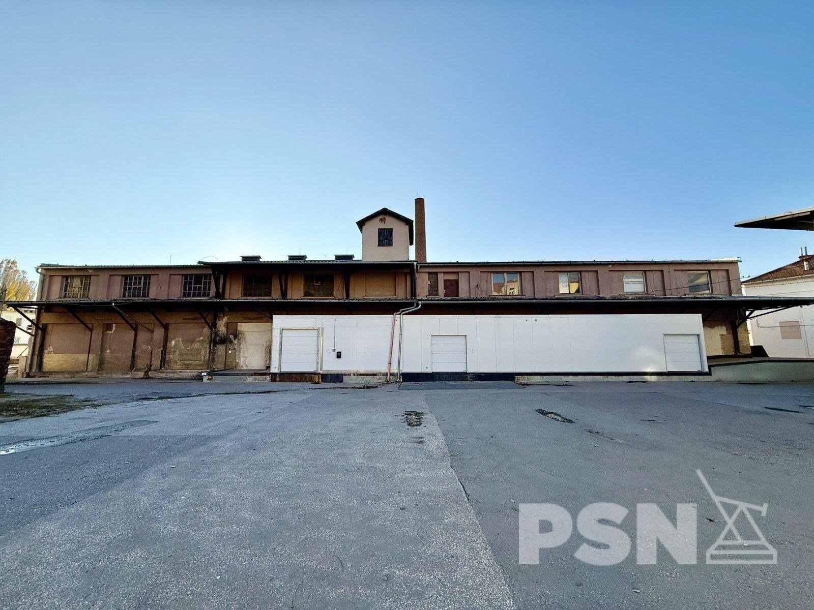 Výrobní hala - Komárovské nábřeží Brno