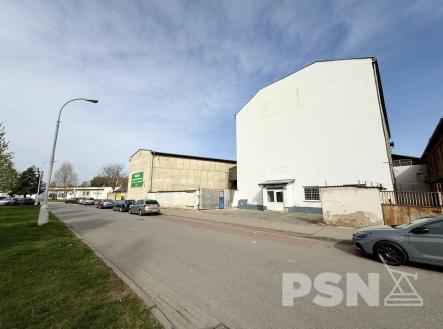 Pronájem komerčního objektu, sklad, 678 m²