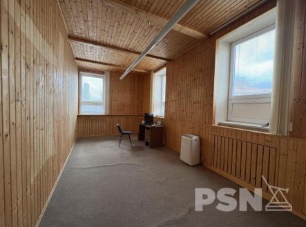 Pronájem kanceláře, 111 m²