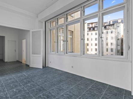 Pronájem kanceláře, 100 m²