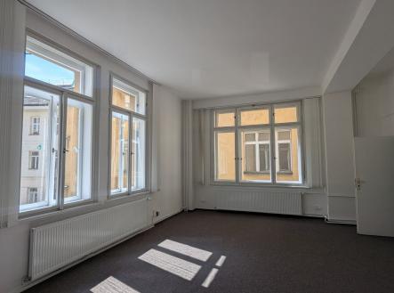 Pronájem kanceláře, 30 m²