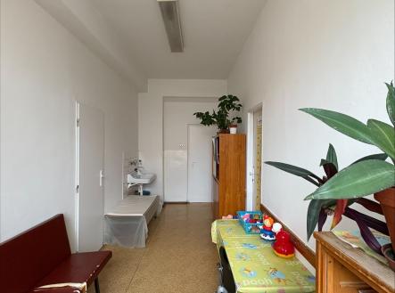 Pronájem komerčního objektu, jiný, 76 m²