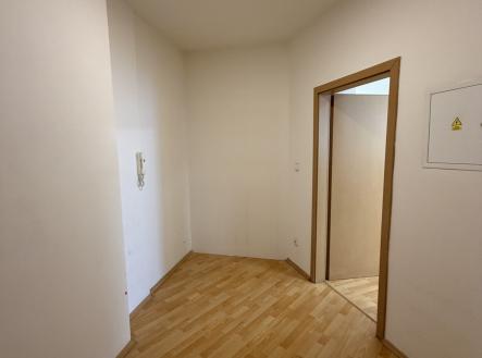 Pronájem kanceláře, 68 m²