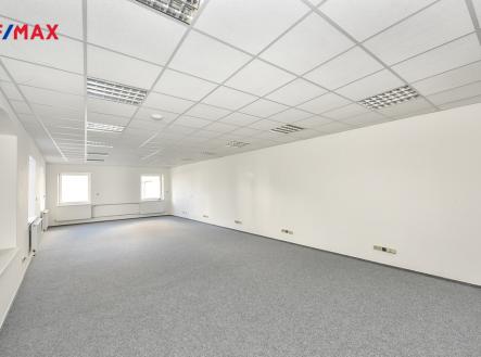 Pronájem - kanceláře, 129 m²