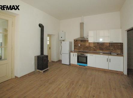 Prodej obchodní prostor, 499 m²