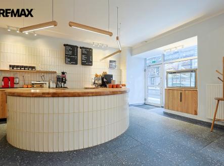 Pronájem obchodní prostor, 210 m²