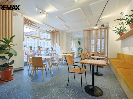 Pronájem obchodní prostory, 210 m²