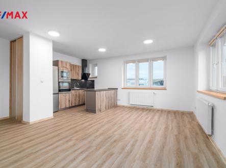 Pronájem bytu, 2+kk, 58 m²