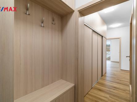 Pronájem bytu, 4+kk, 97 m²