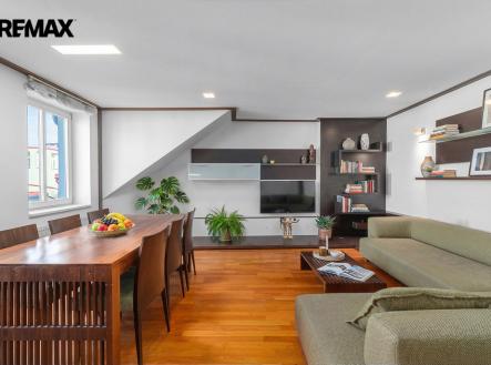 Prodej bytu, 3+kk, 107 m²