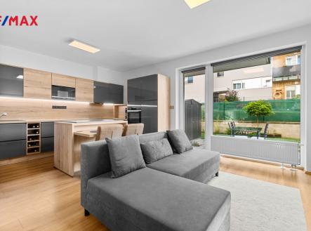 Pronájem bytu, 1+kk, 104 m²