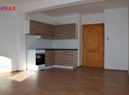 Pronájem bytu, 1+kk, 35 m² obrázek