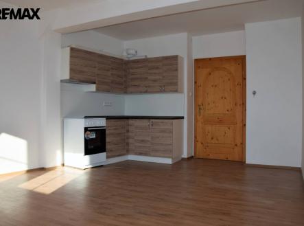Pronájem bytu, 1+kk, 35 m²