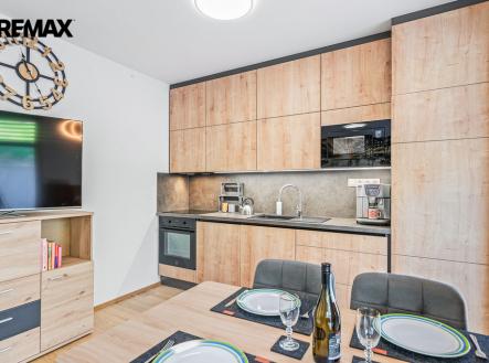 Pronájem bytu, 2+kk, 43 m²
