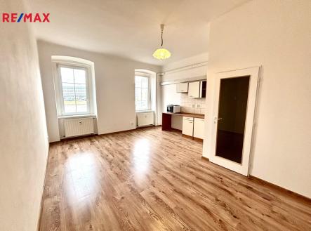 Pronájem bytu, 1+kk, 30 m²