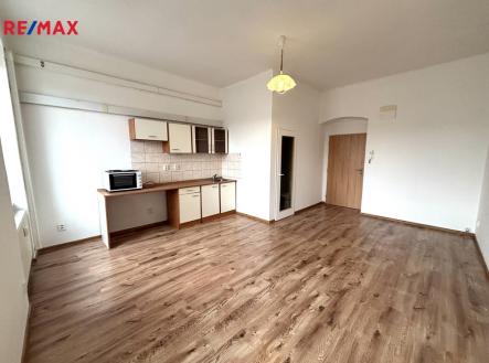 Pronájem bytu, 1+kk, 30 m²