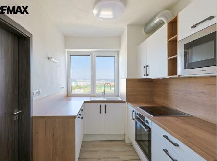 Pronájem bytu, 3+kk, 64 m²