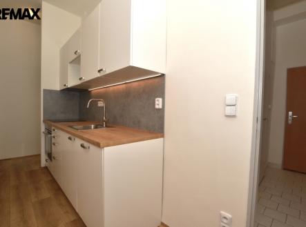 Pronájem bytu, 2+1, 62 m²