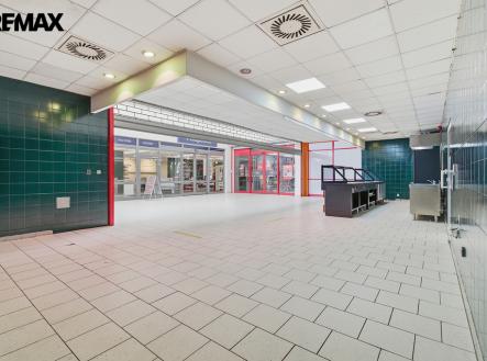 Pronájem obchodní prostor, 181 m²