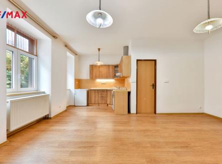 Pronájem bytu, 2+kk, 62 m²