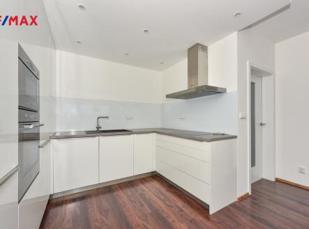 Pronájem bytu, 2+kk, 70 m²