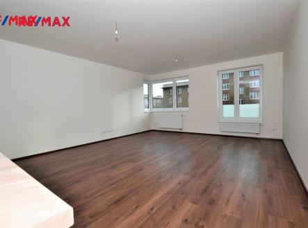 Pronájem bytu, 1+kk, 42 m²