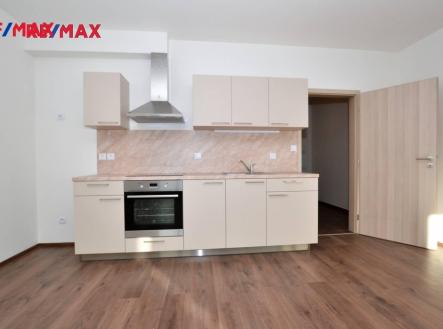 Pronájem bytu, 1+kk, 42 m²