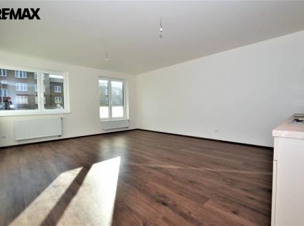 Pronájem bytu, 1+kk, 42 m²