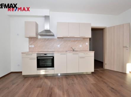 Pronájem bytu, 1+kk, 42 m²