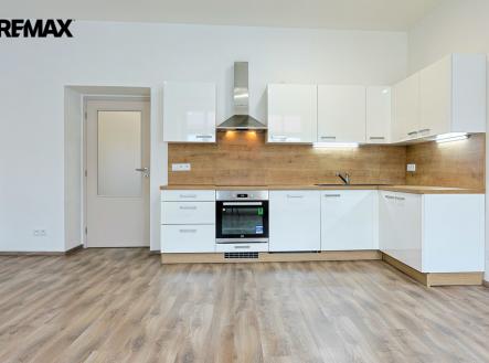 Pronájem bytu, 3+kk, 81 m²