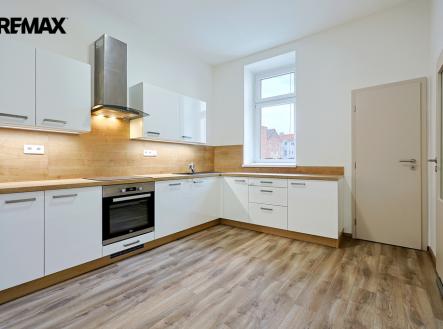 Pronájem bytu, 2+1, 82 m²