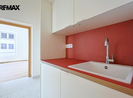 Pronájem kanceláře, 51 m²