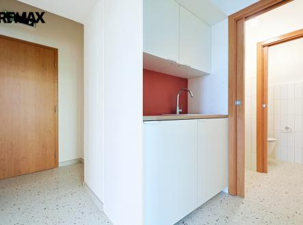 Pronájem kanceláře, 51 m²